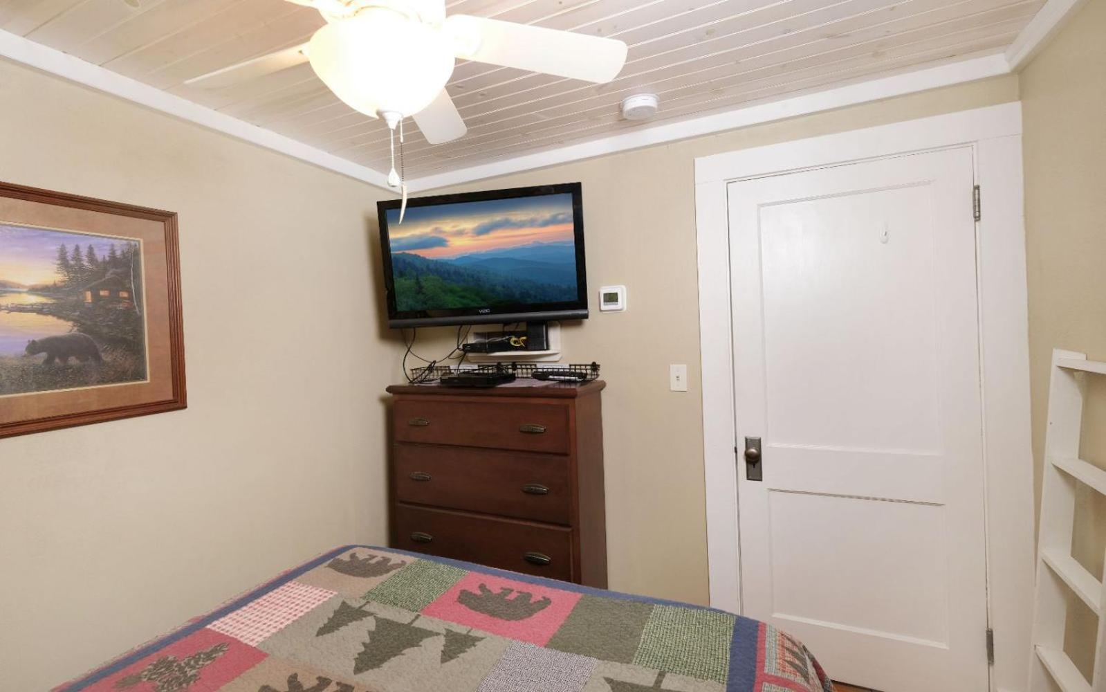 Karens Cozy Cottage 개틀린버그 외부 사진