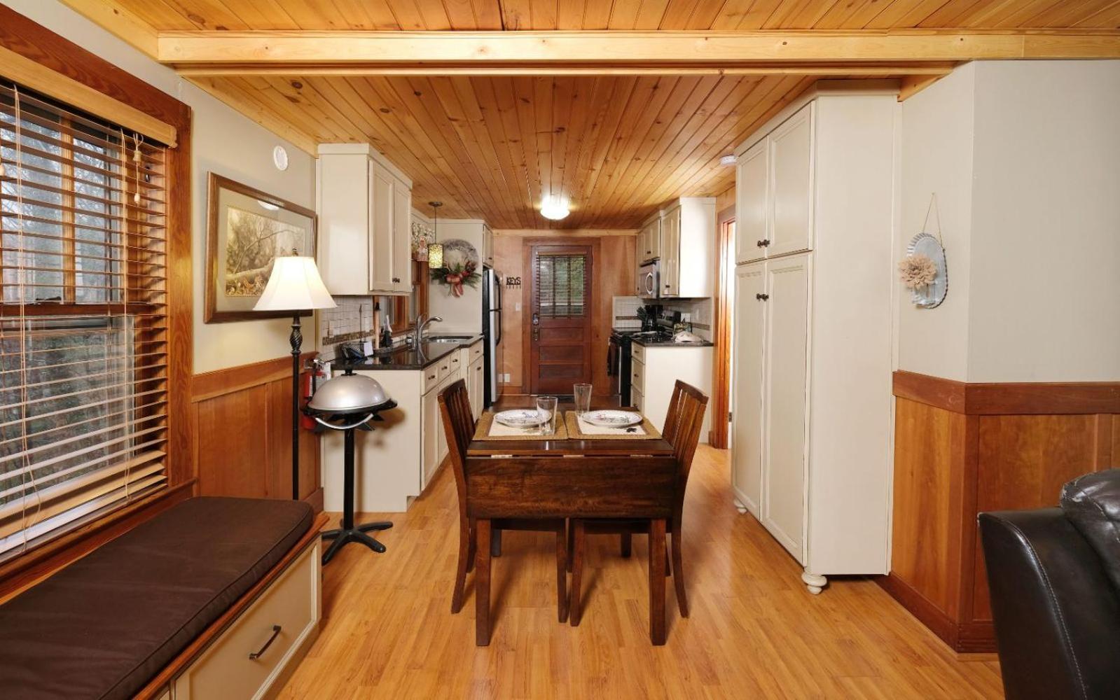 Karens Cozy Cottage 개틀린버그 외부 사진