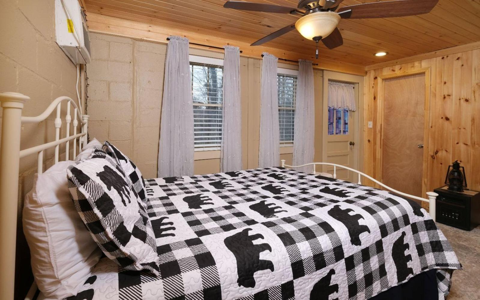Karens Cozy Cottage 개틀린버그 외부 사진