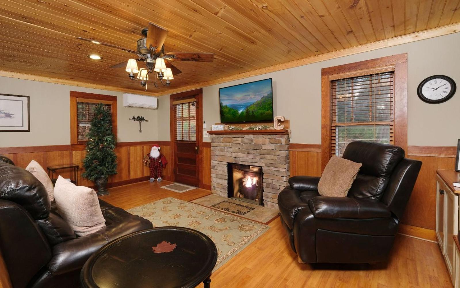 Karens Cozy Cottage 개틀린버그 외부 사진